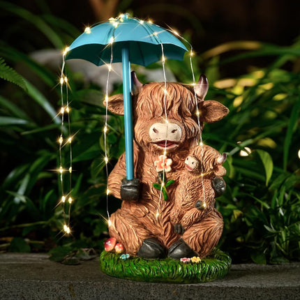 Joint Honglin Solar Highland Cow Garden Statue with Raindrop String Lights, Flashing Umbrella Fairy Lights Outdoor Resin Figurine, Yard Lawn Ornament, Unique Birthday for Mom Grandma