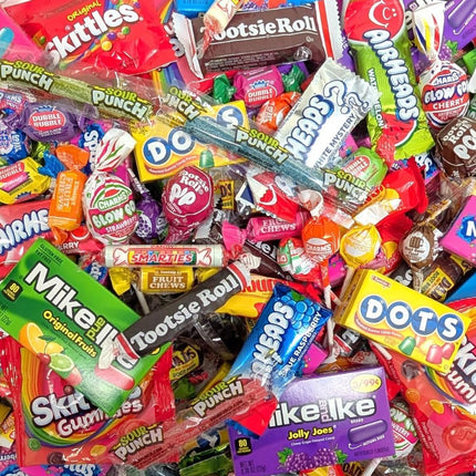 Ultimate Name Brand Candy Variety Pack - 2 lb Bulk Candy Individually Wrapped - No filler Candies - Perfect for Party Candies Stuffers or Party Favor Candys for Kids Goodie Bags - Party Favors for Kids - Halloween Candy
